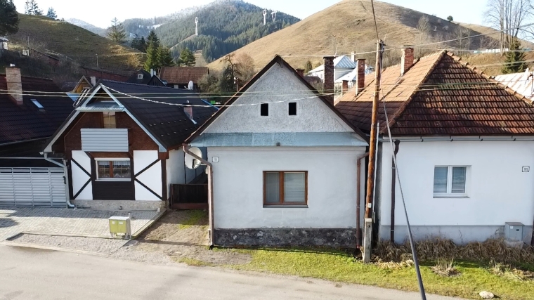 Starší rodinný dom so záhradou, Ludrová