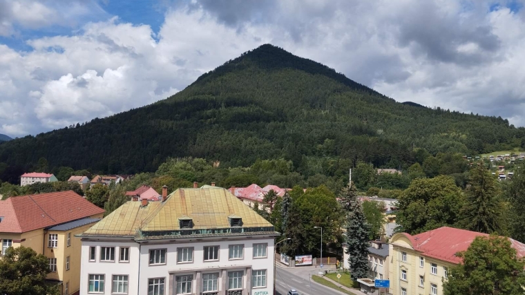 3-izbový byt po čiastočnej rekonštrukcii v samotnom centre mesta, Nábrežie M.R.Štefánika