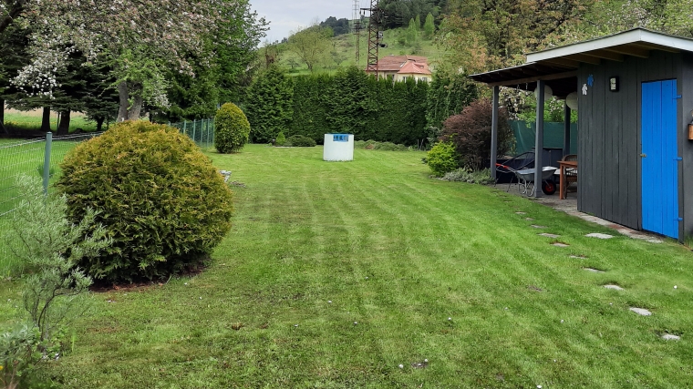 Slnečná, rovinatá záhrada, Likavka 