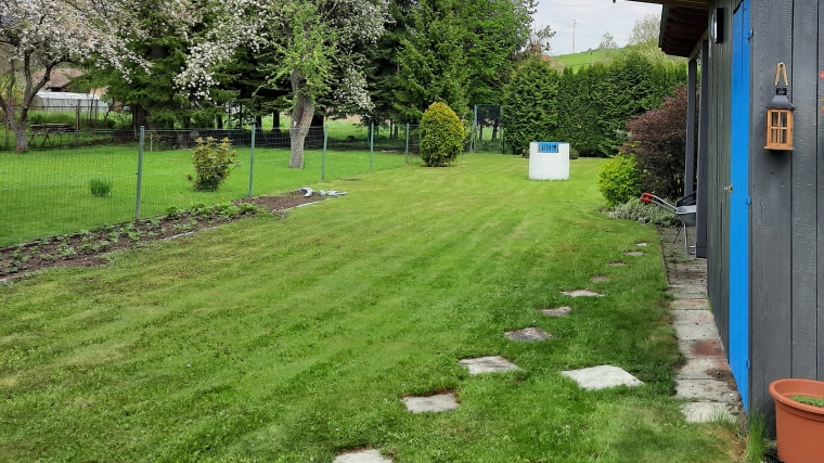 Slnečná, rovinatá záhrada, Likavka 