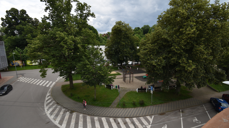 Nadštadardne priestranný 2-izbový byt v úplnom historickom centre Ružomberka
