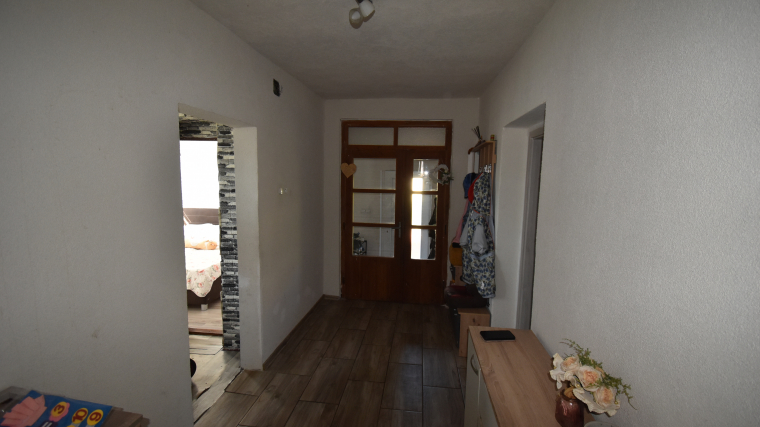 Rodinný dom po čiastočnej rekonštrukcii s krásnym pozemkom, Lisková